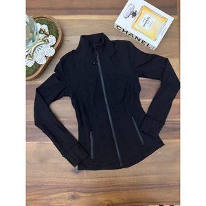 EUC Lululemon Define Jacket Kate Middleton Zip Front Size 4